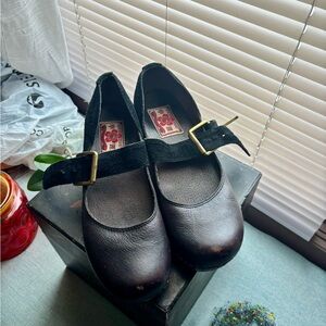 ADORABLE Lucky Brand Mary Janes